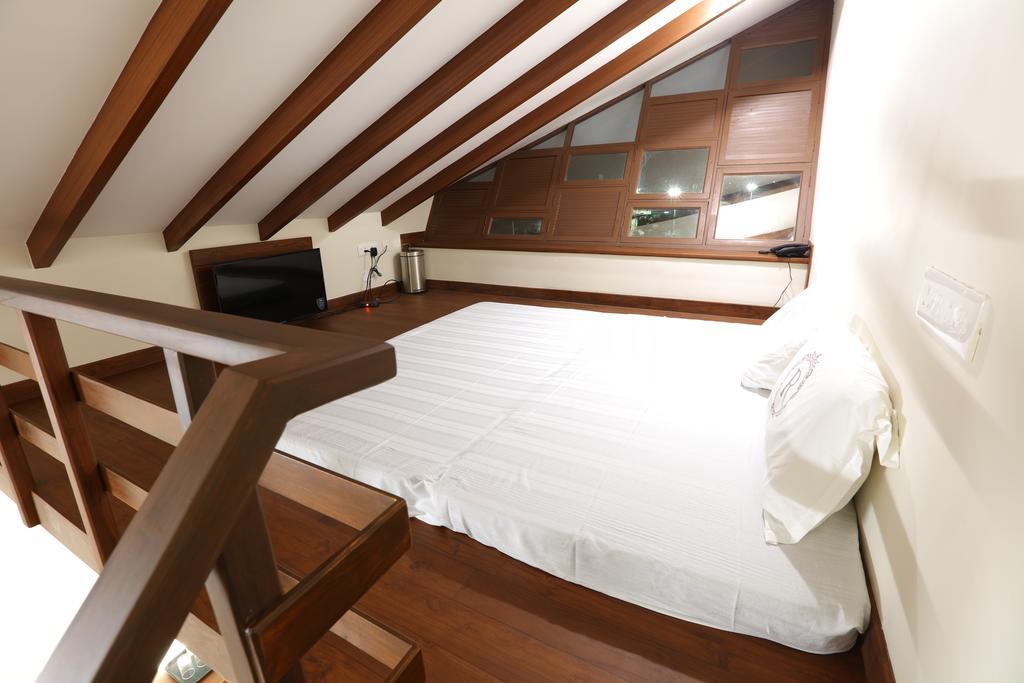 Hotel Raj Residency Pondicherry Esterno foto